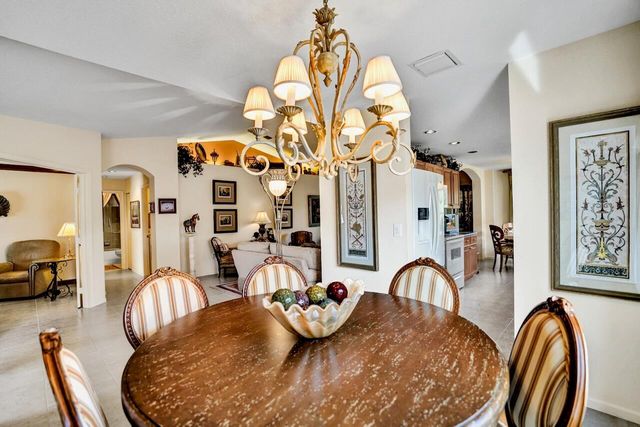 12434 Crystal Pointe Drive 202, Boynton Beach, FL 33437