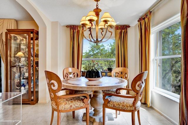 12434 Crystal Pointe Drive 202, Boynton Beach, FL 33437