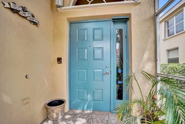12434 Crystal Pointe Drive 202, Boynton Beach, FL 33437