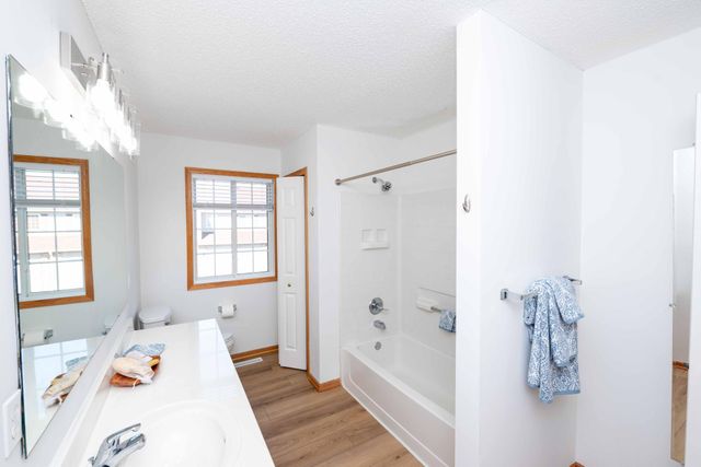 17907 69th Place N, Maple Grove, MN 55311