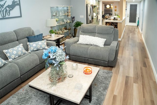 1500 SW 131st Way 404N4, Pembroke Pines, FL 33027