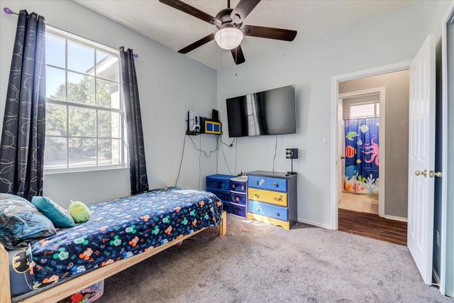2000 Steeds XING, Pflugerville, TX 78660