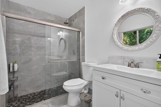 2007 DISCOVERY Circle E, Deerfield Beach, FL 33442