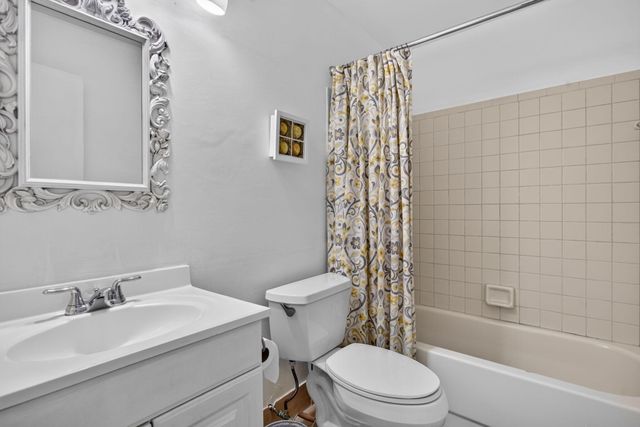 2007 DISCOVERY Circle E, Deerfield Beach, FL 33442