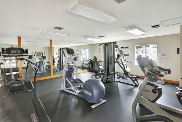 2007 DISCOVERY Circle E, Deerfield Beach, FL 33442