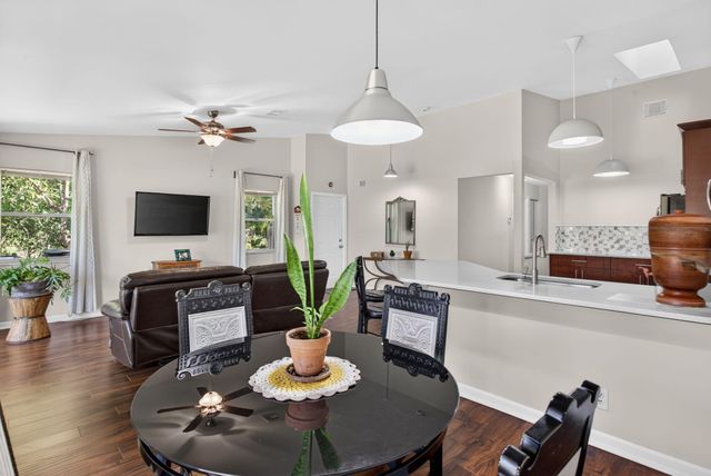 2007 DISCOVERY Circle E, Deerfield Beach, FL 33442