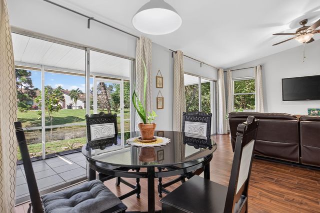 2007 DISCOVERY Circle E, Deerfield Beach, FL 33442