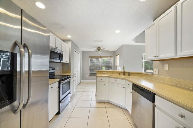 168 IMPERIAL OAK COURT, Davenport, FL 33896