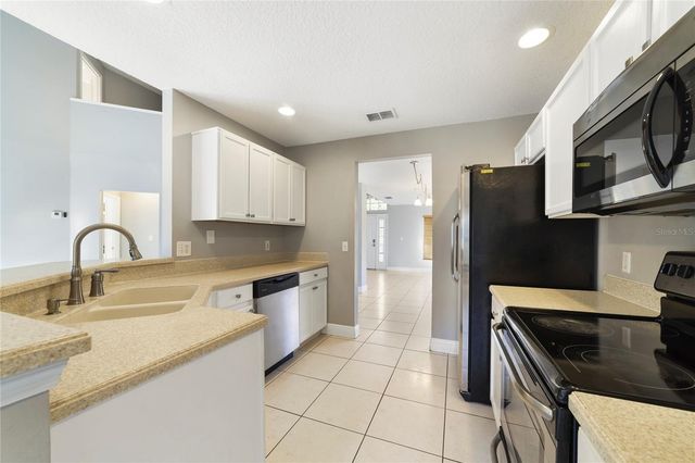 168 IMPERIAL OAK COURT, Davenport, FL 33896