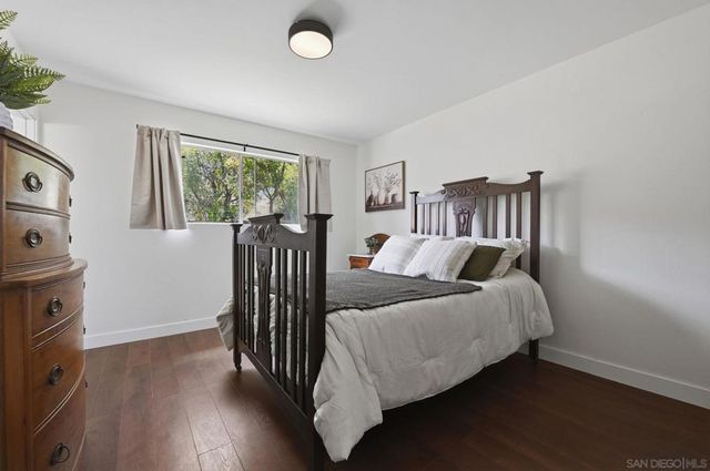 515 Ross Dr, Escondido, CA 92029