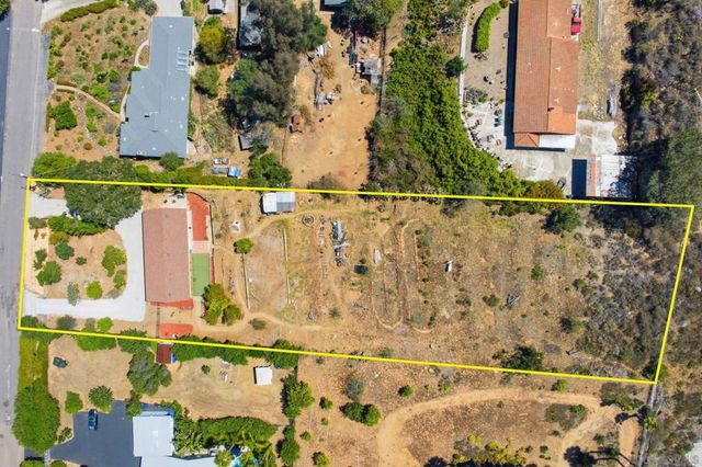 515 Ross Dr, Escondido, CA 92029