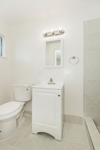 916 W Holland Avenue, Clovis, CA 93612