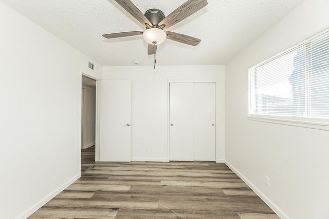 916 W Holland Avenue, Clovis, CA 93612