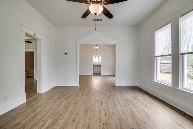 509 N Adelaide Street, Terrell, TX 75160