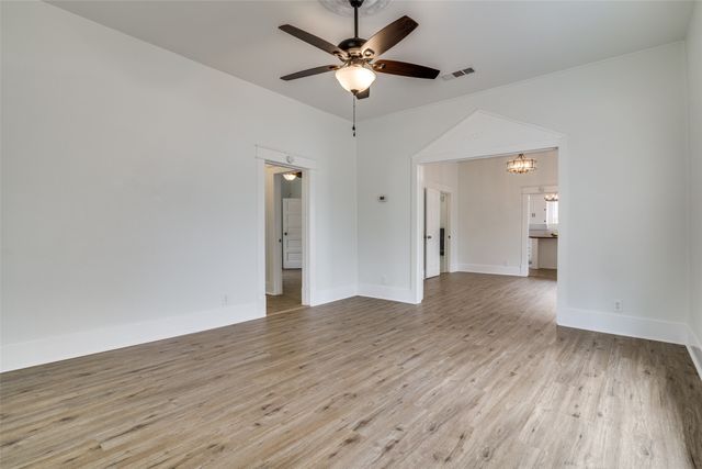 509 N Adelaide Street, Terrell, TX 75160