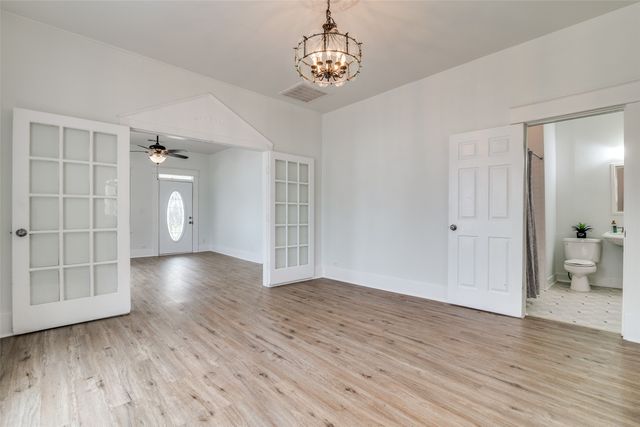 509 N Adelaide Street, Terrell, TX 75160