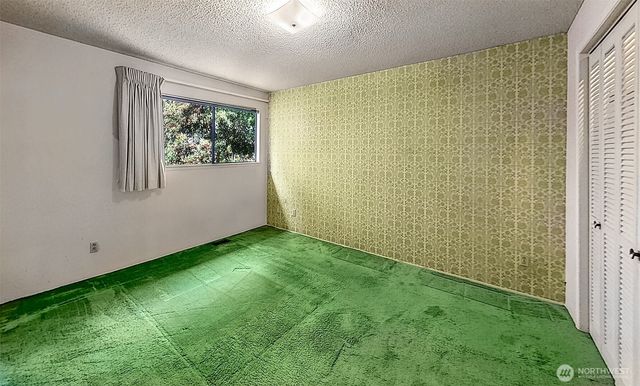 7070 94th Avenue SE, Mercer Island, WA 98040