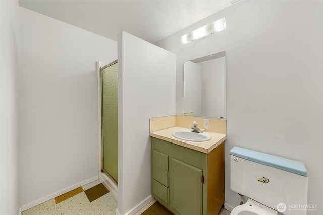 7070 94th Avenue SE, Mercer Island, WA 98040
