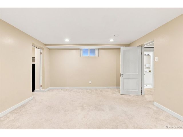 1011 Adams St, Denver, CO 80206