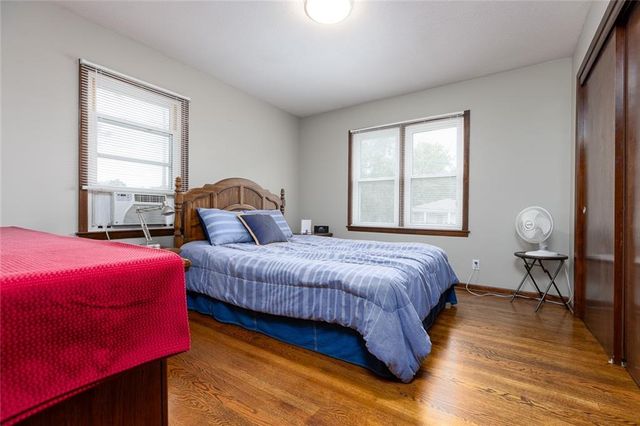 1405 NE 72 Street, Gladstone, MO 64118