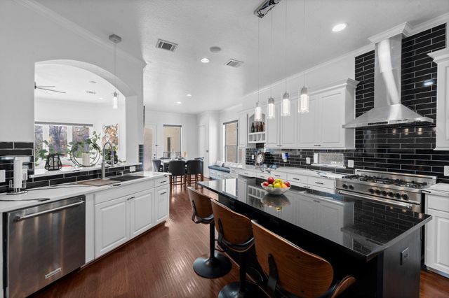 4430 Chateau Creek Way, Spring, TX 77386