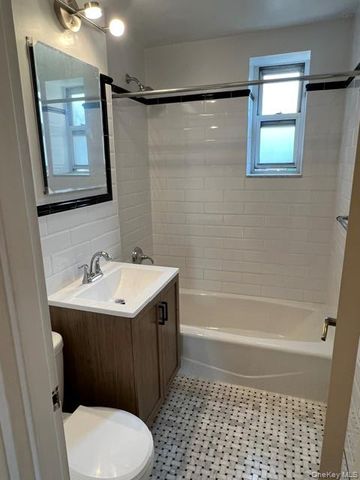 64-74 Saunders Street 4B, Rego Park, NY 11374