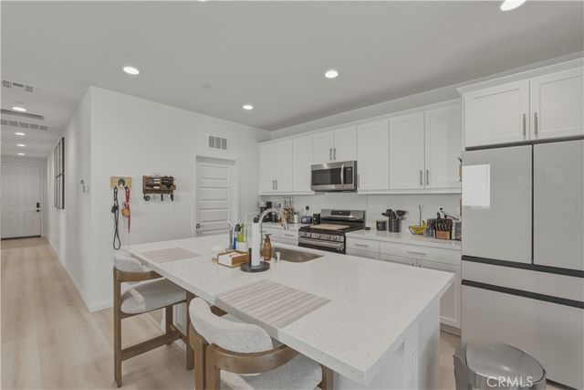 13097 Saratoga, Hesperia, CA 92344