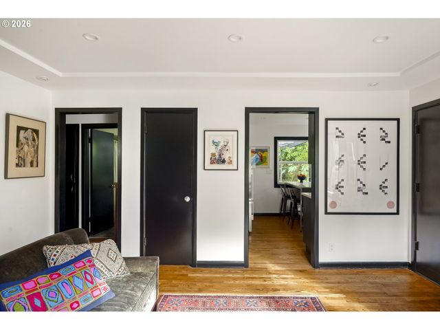 904 Ne 67TH Ave, Portland, OR 97213