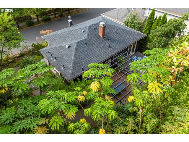 904 Ne 67TH Ave, Portland, OR 97213