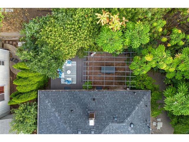 904 Ne 67TH Ave, Portland, OR 97213