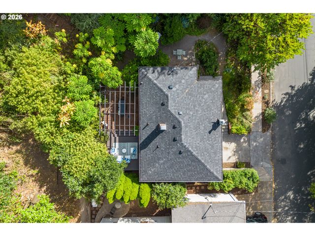 904 Ne 67TH Ave, Portland, OR 97213