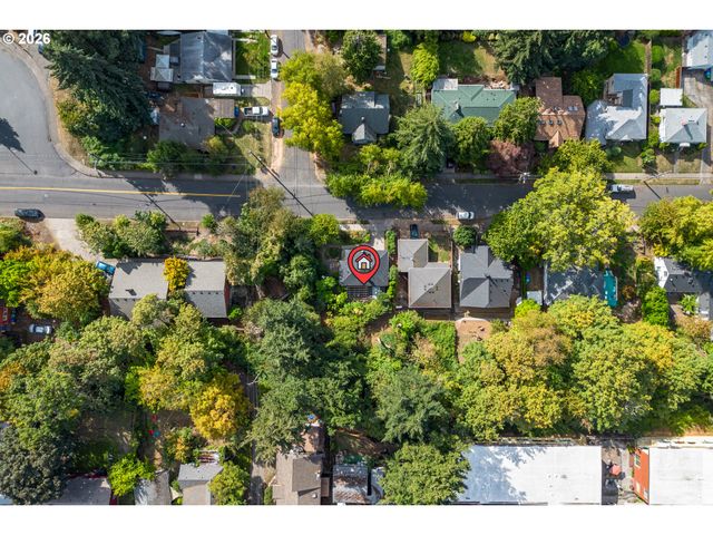 904 Ne 67TH Ave, Portland, OR 97213
