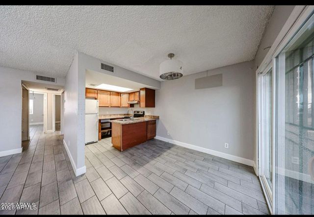 10411 N 11TH Avenue 28, Phoenix, AZ 85021