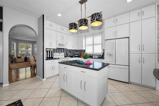 19313 AQUA SPRINGS DRIVE, Lutz, FL 33558