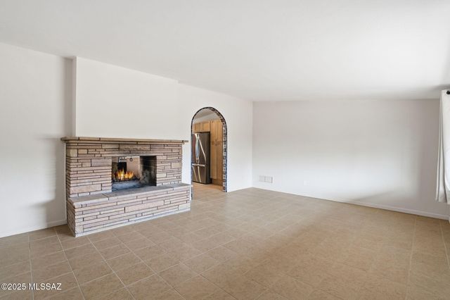 3205 N View Crest Drive, Tucson, AZ 85745