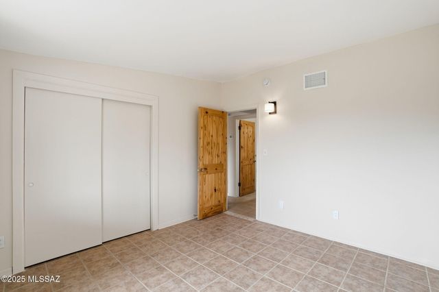 3205 N View Crest Drive, Tucson, AZ 85745