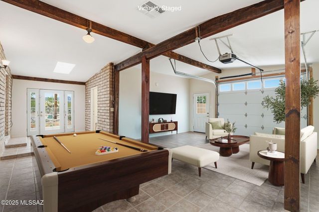 3205 N View Crest Drive, Tucson, AZ 85745