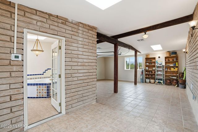 3205 N View Crest Drive, Tucson, AZ 85745