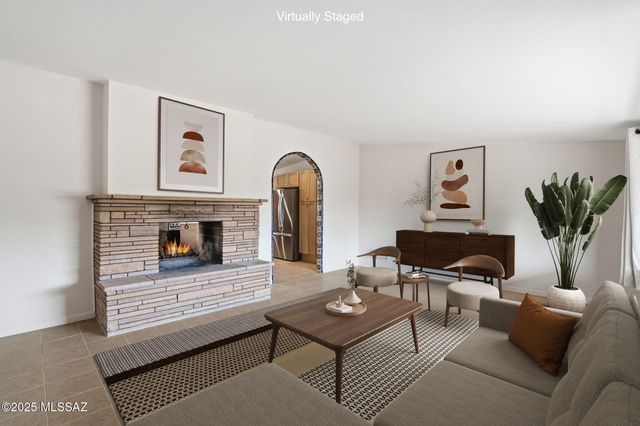 3205 N View Crest Drive, Tucson, AZ 85745