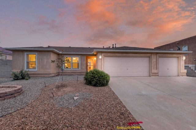 6161 Chaco Canyon Drive NE, Rio Rancho, NM 87144