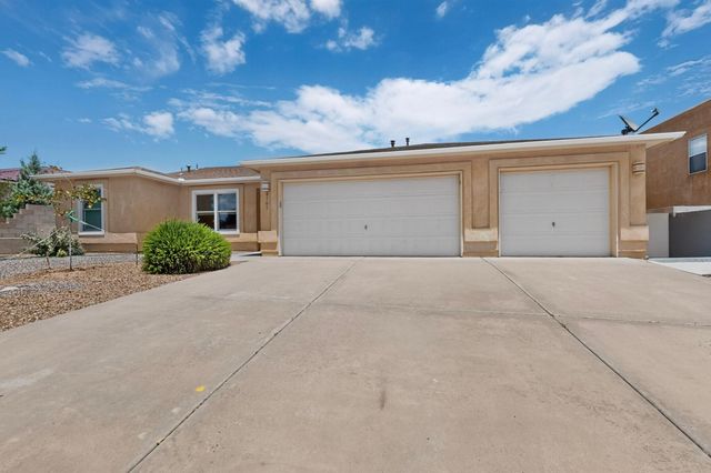 6161 Chaco Canyon Drive NE, Rio Rancho, NM 87144