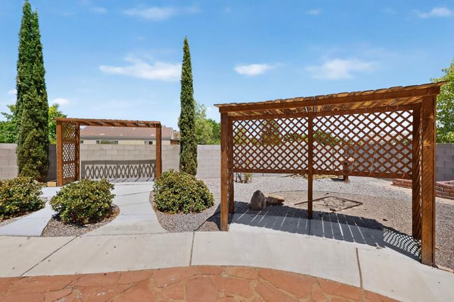 6161 Chaco Canyon Drive NE, Rio Rancho, NM 87144