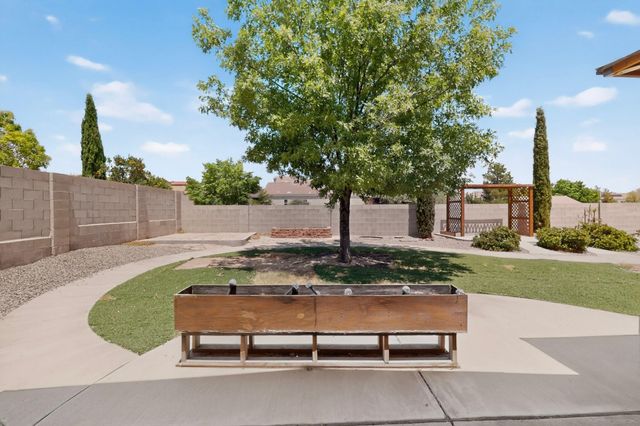 6161 Chaco Canyon Drive NE, Rio Rancho, NM 87144