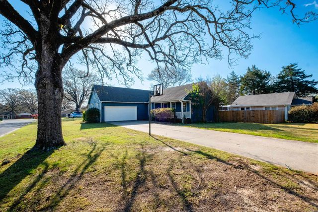 5518 N Locust, North Little Rock, AR 72116