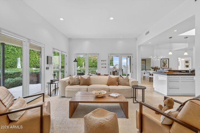 3404 E PIRO Court, Phoenix, AZ 85044