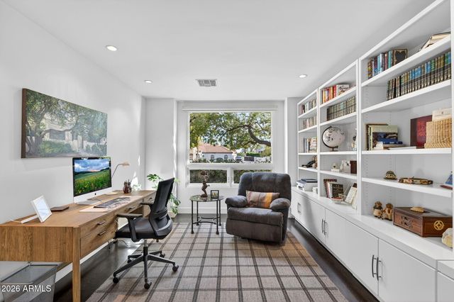 3404 E PIRO Court, Phoenix, AZ 85044