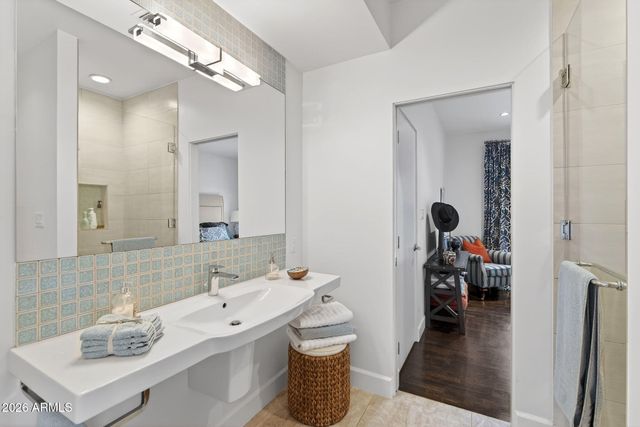 3404 E PIRO Court, Phoenix, AZ 85044