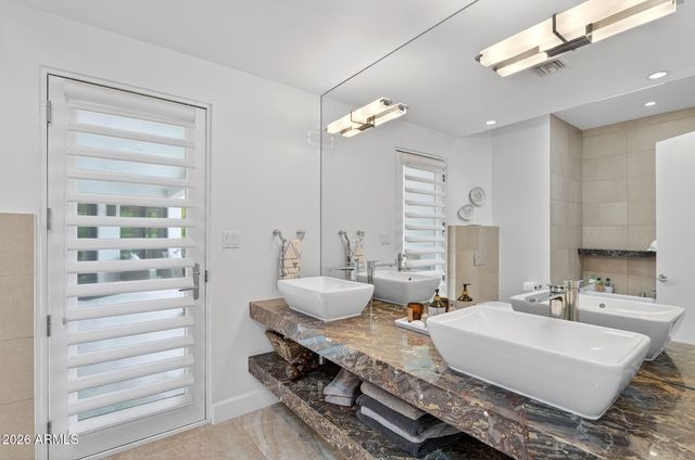 3404 E PIRO Court, Phoenix, AZ 85044