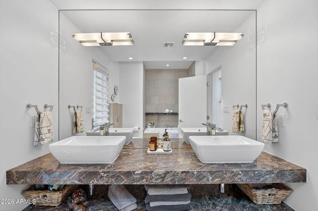 3404 E PIRO Court, Phoenix, AZ 85044