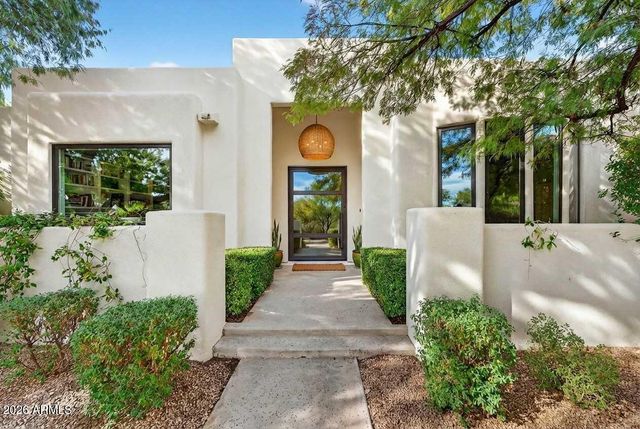 3404 E PIRO Court, Phoenix, AZ 85044